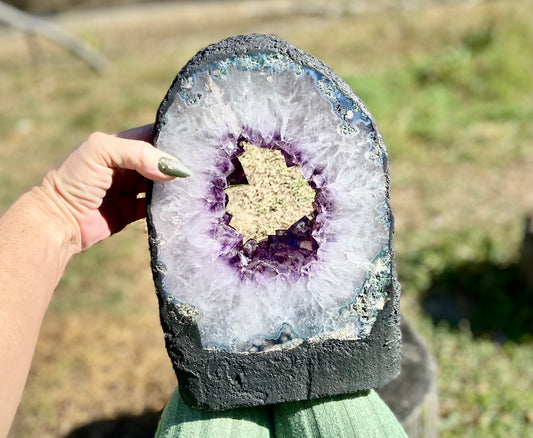 Amethyst Portal Self Standing | AAA Grade | Spiritual Gateway Crystal | 4.880kg